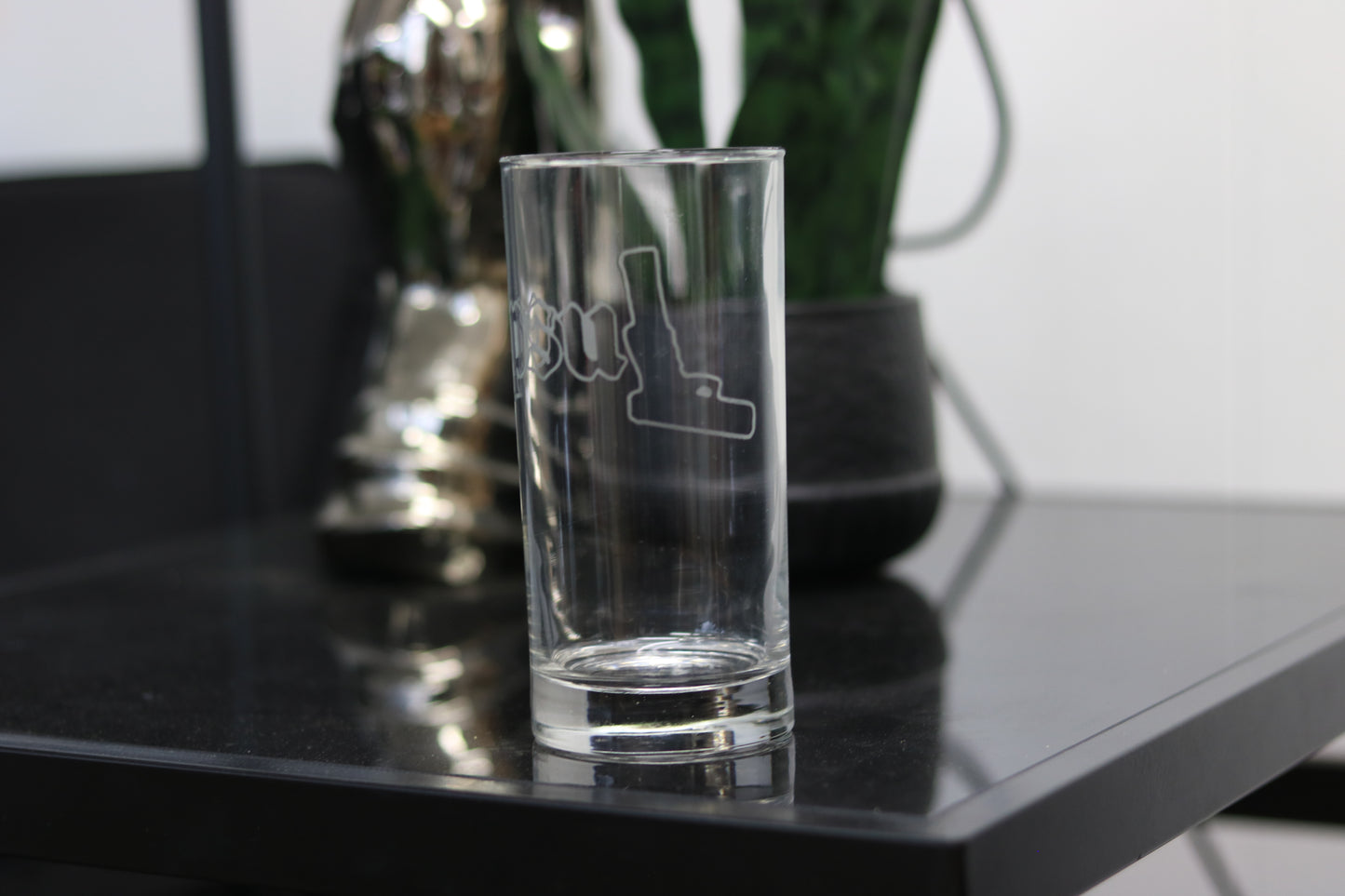 “ Capsul ” glassware